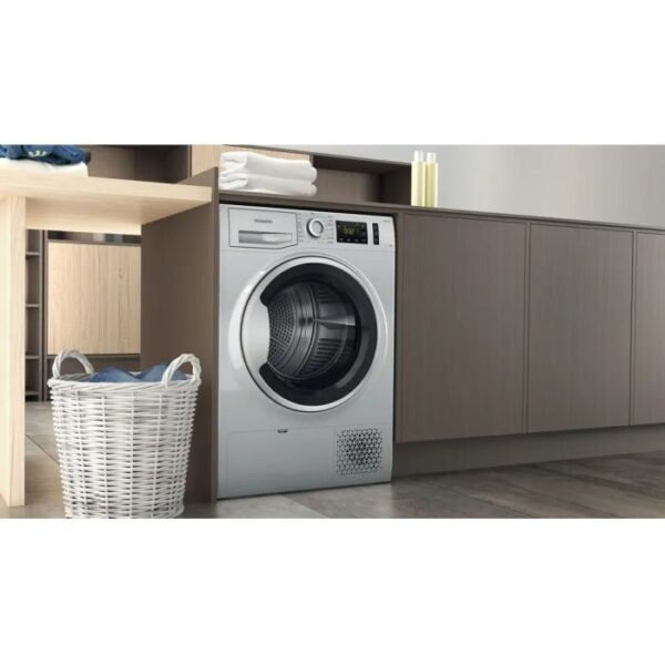 Hotpoint NTM1182SSKUK Hotpoint 8Kg Crease Care Heat Pump Tumble Dryer - A++ Energy Rated - Silver - Image 2