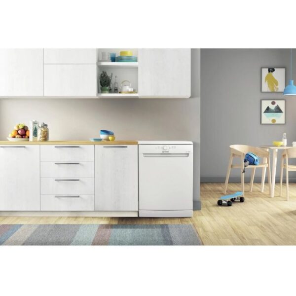 Indesit D2FHK26UK Full Size Dishwasher - 14 Place Settings - White - Image 2